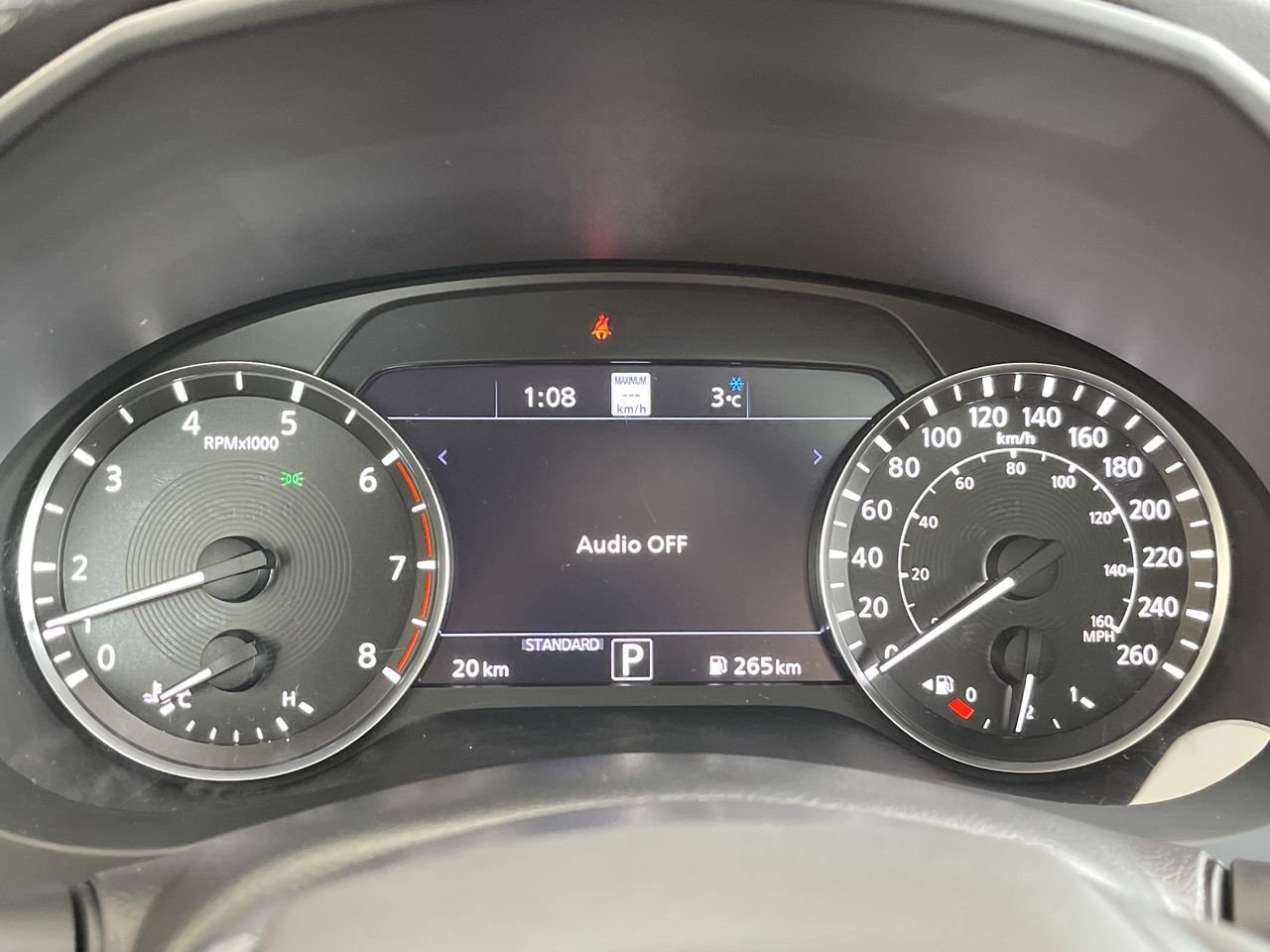 Used 2022 Dynamic Sunstone Red INFINITI Sensory image 15