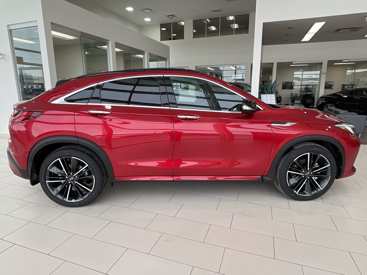 Used 2022 Dynamic Sunstone Red INFINITI Sensory image 7
