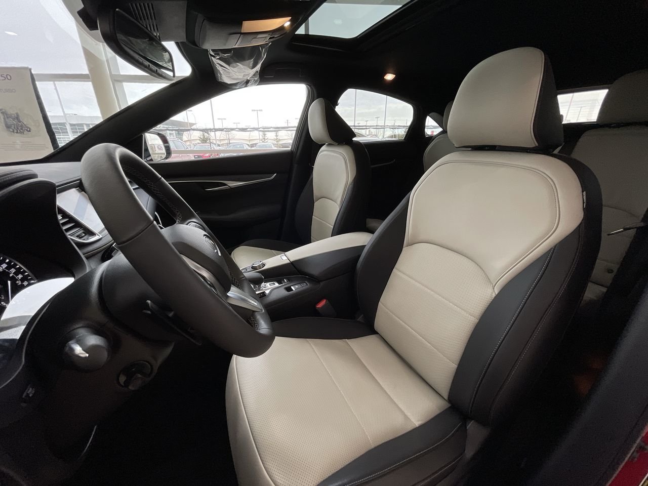 Used 2022 Dynamic Sunstone Red INFINITI Sensory image 11