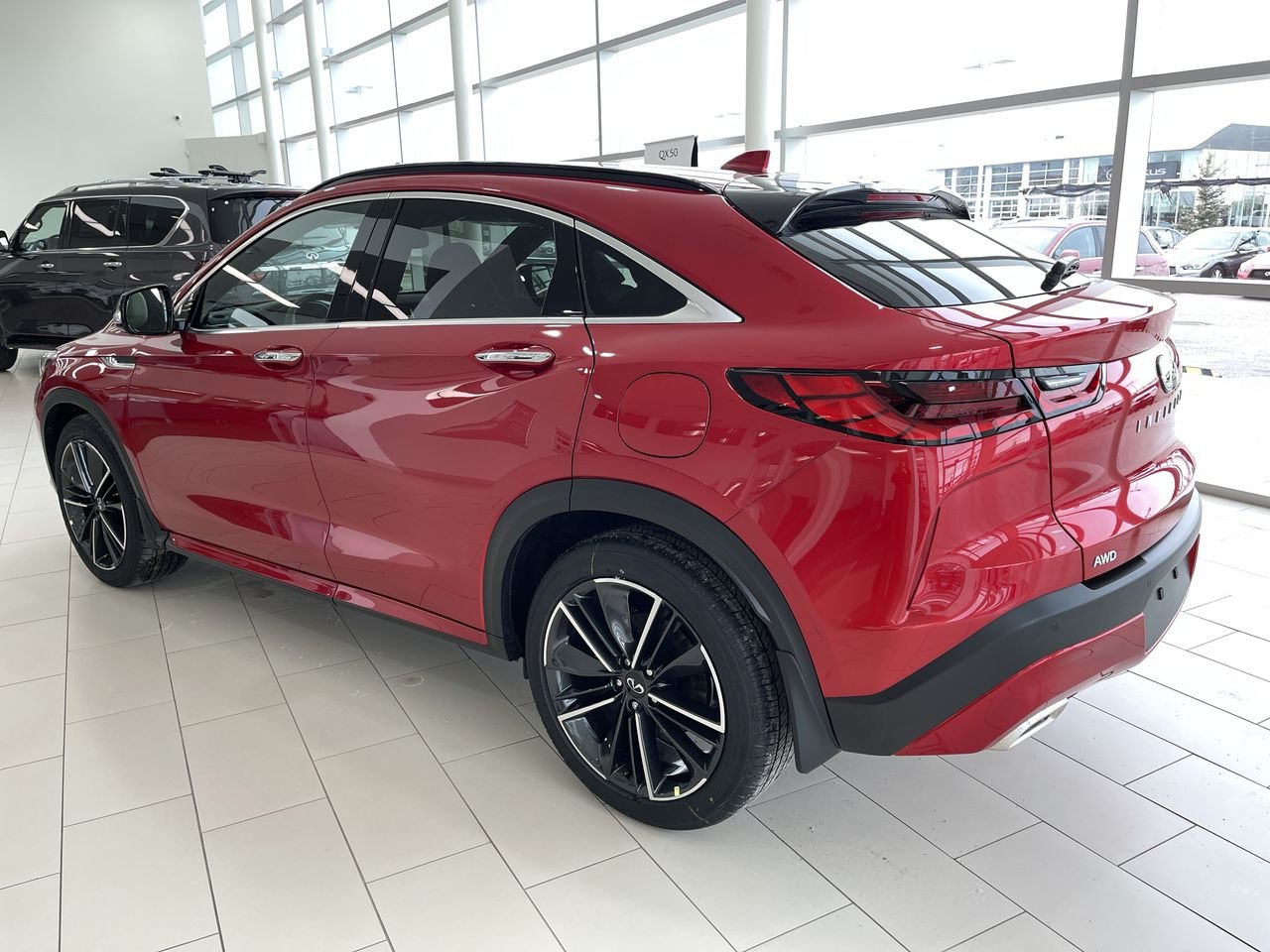 Used 2022 Dynamic Sunstone Red INFINITI Sensory image 4