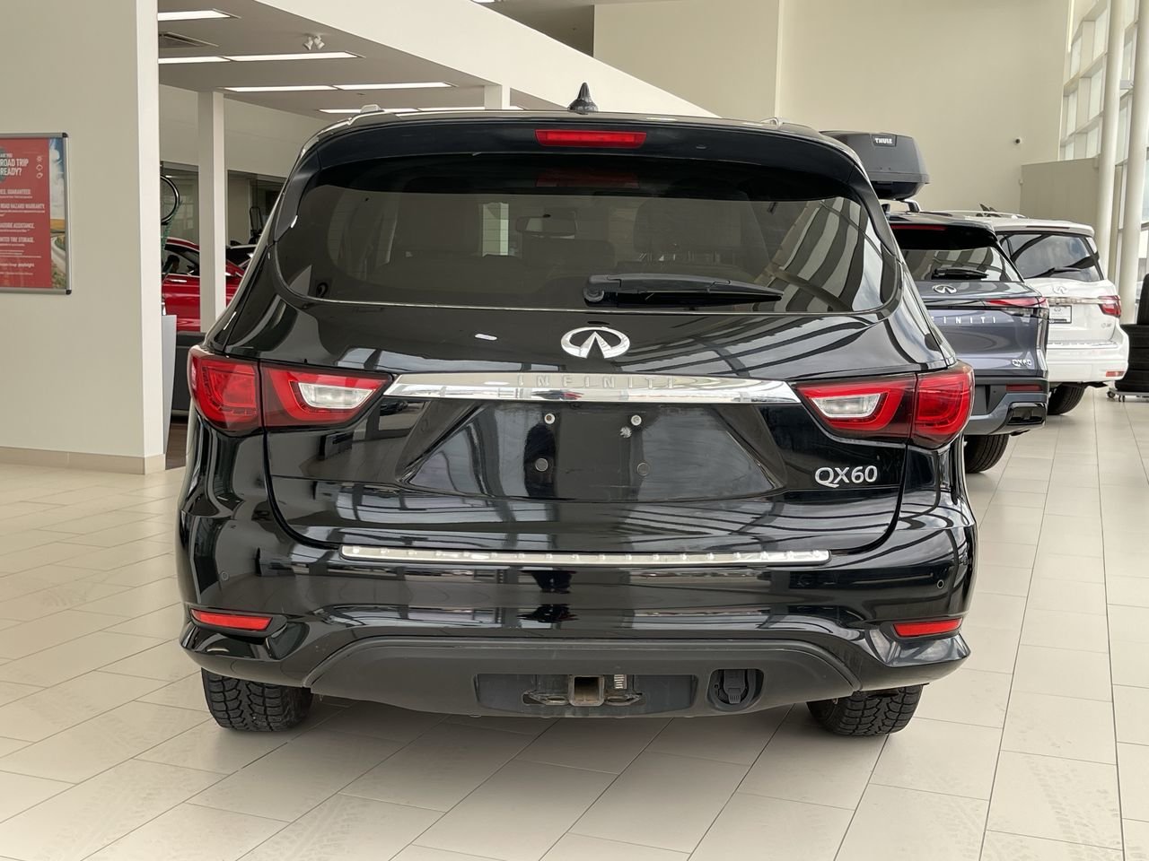 Used 2017 Black INFINITI AWD image 9
