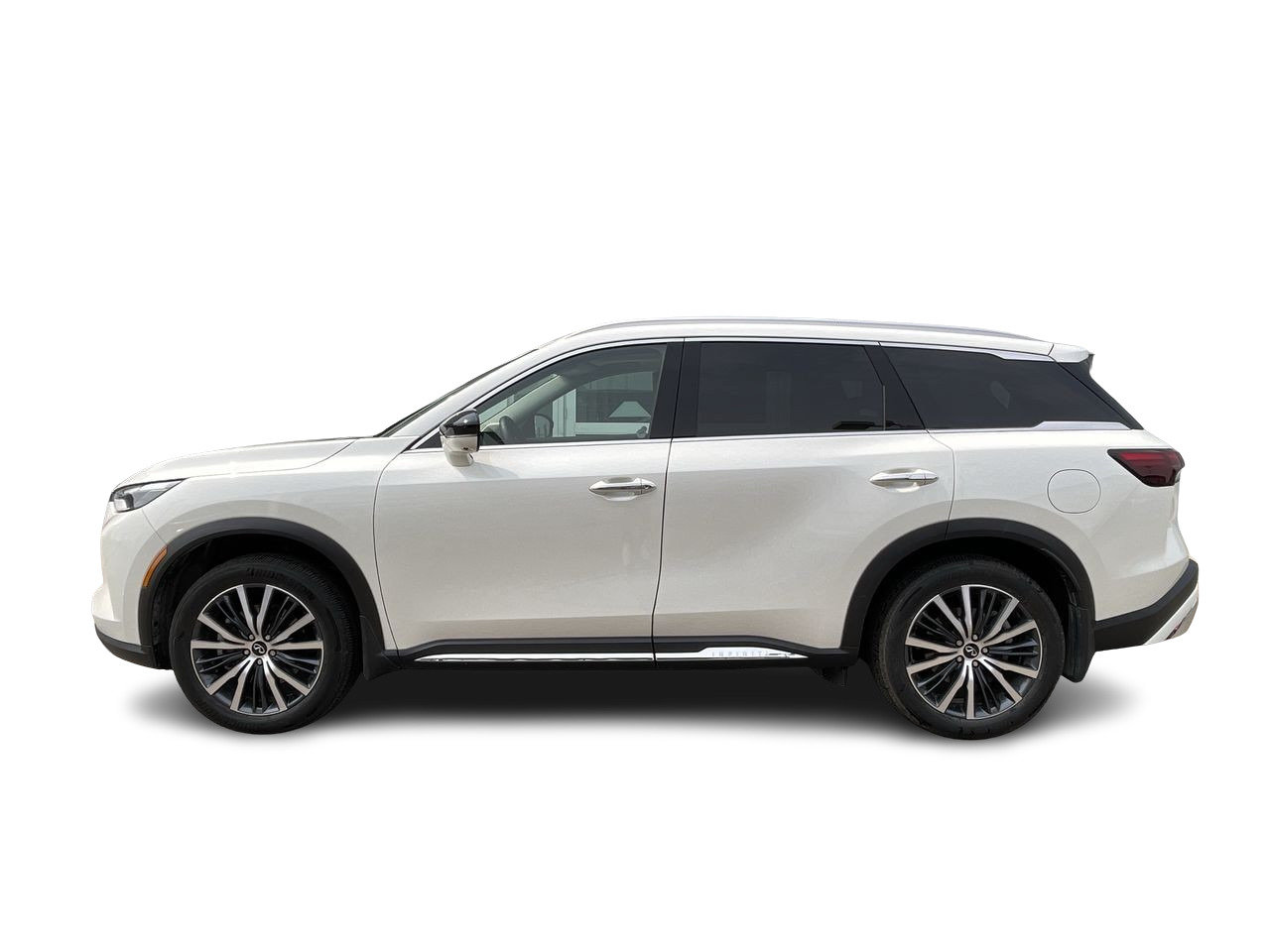 Used 2022 Majestic White Pearl INFINITI AWD Sensory image 5