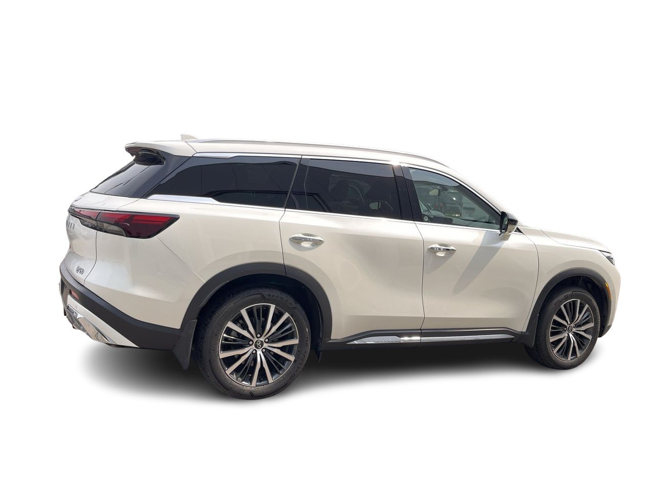Used 2022 Majestic White Pearl INFINITI AWD Sensory image 12