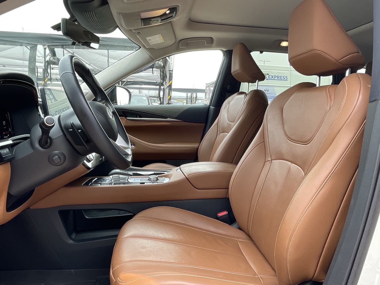 Used 2022 Majestic White Pearl INFINITI AWD Sensory image 19