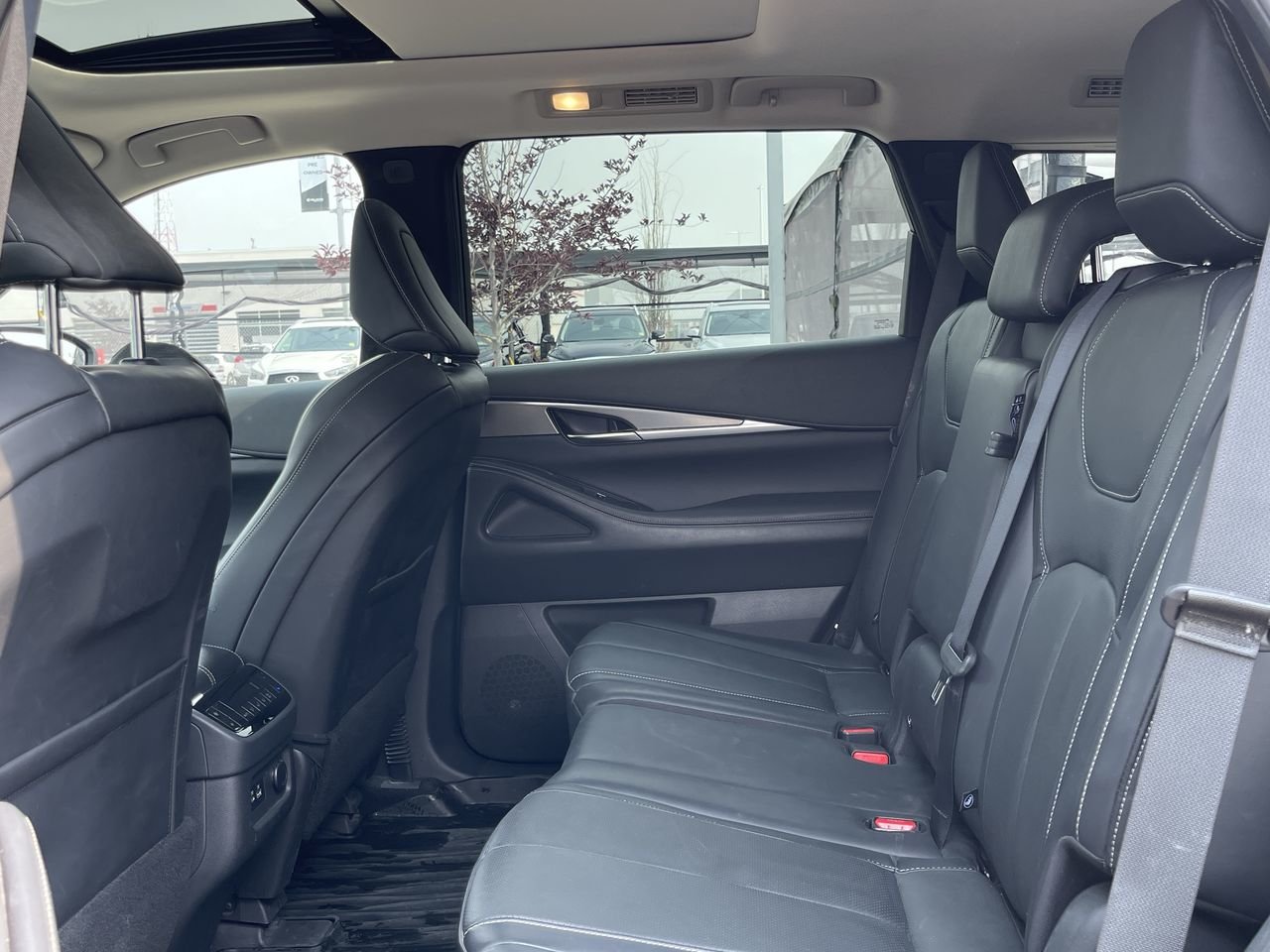 Used 2022 Moonbow Blue INFINITI AWD LUXE image 31