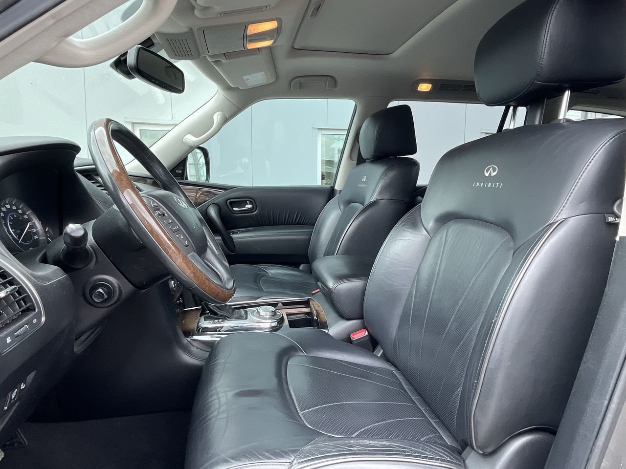 Used 2014 Grey INFINITI 7-Passenger image 19