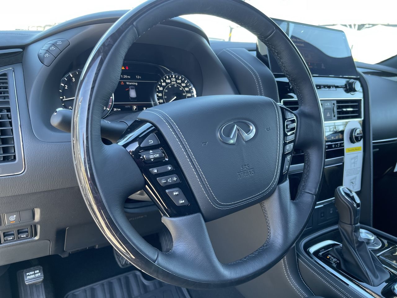 Used 2022 Mineral Black Pearl INFINITI 8-Passenger ProACTIVE image 22