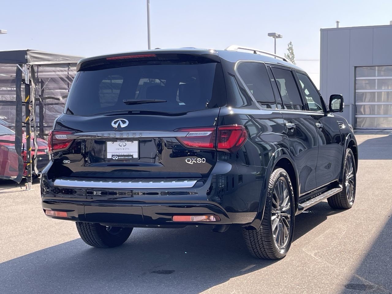 Used 2022 Black Obsidian INFINITI 8-Passenger ProACTIVE image 10