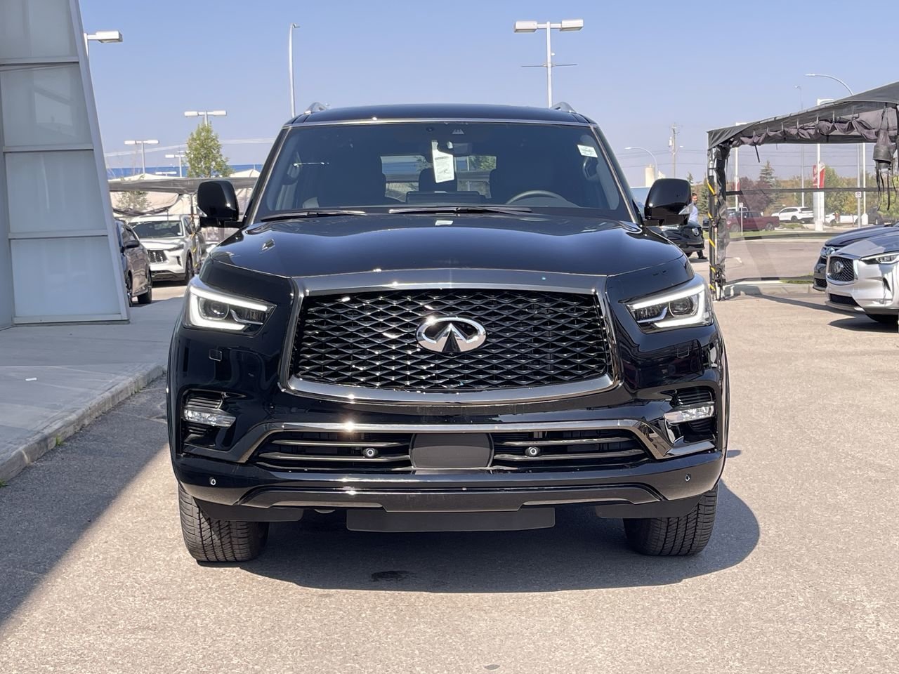 Used 2022 Black Obsidian INFINITI 8-Passenger ProACTIVE image 17