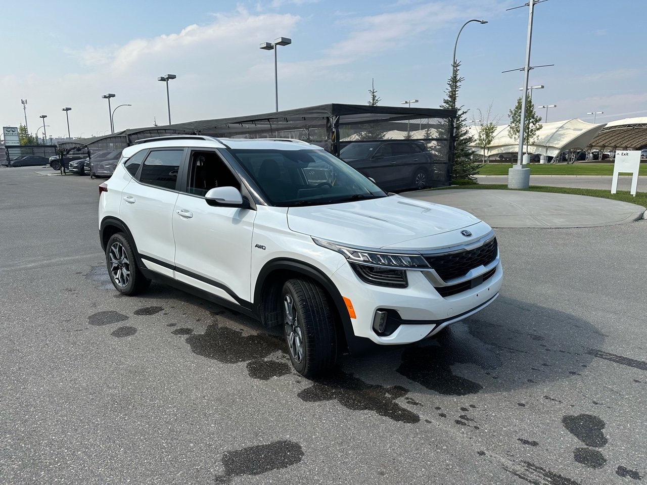 Used 2021 Snow White Pearl Kia EX Premium AWD image 3