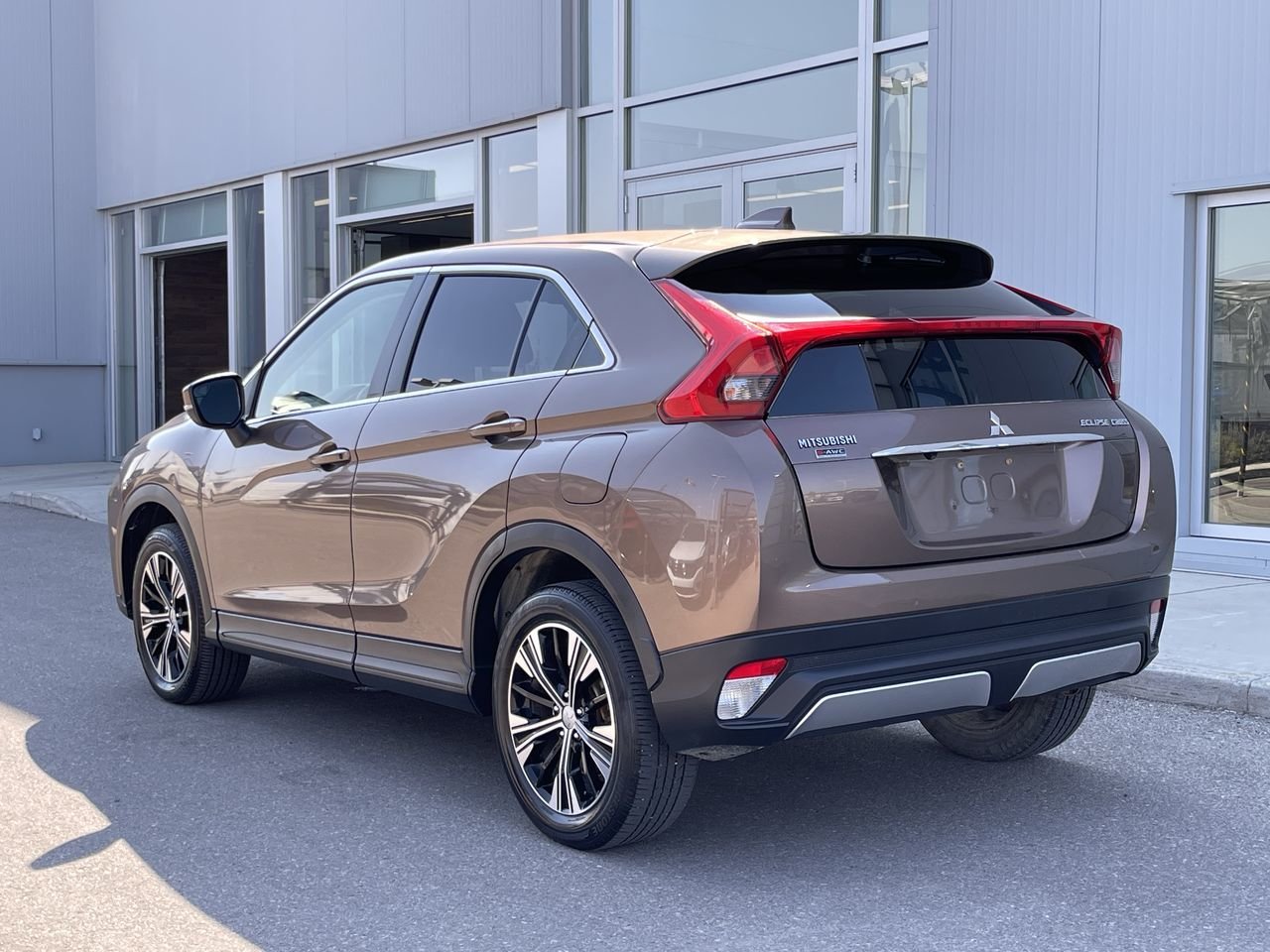 Used 2019 Bronze Met Mitsubishi ES S-AWC (2) image 7
