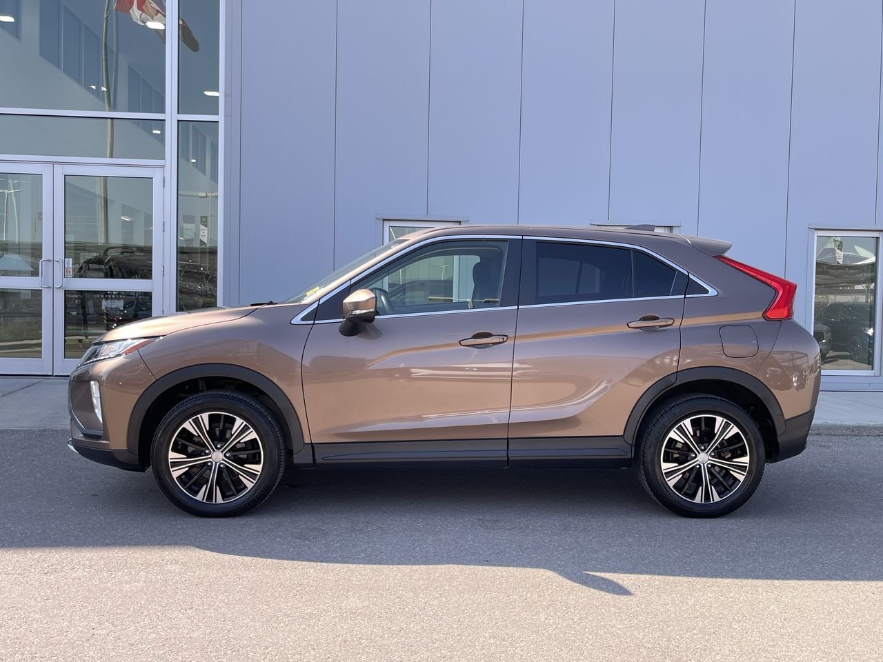 Used 2019 Bronze Met Mitsubishi ES S-AWC (2) image 5