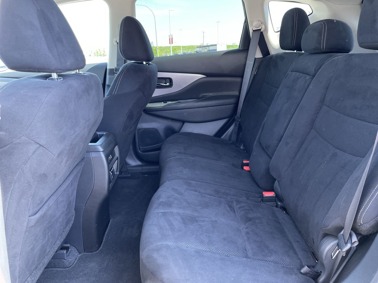 Used 2022 Magnetic Black Paint Nissan S AWD CVT image 28