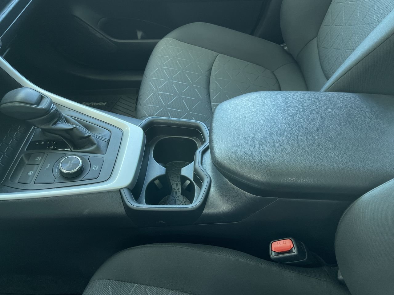 Used 2020 Ruby Flare Pearl Toyota XLE image 28