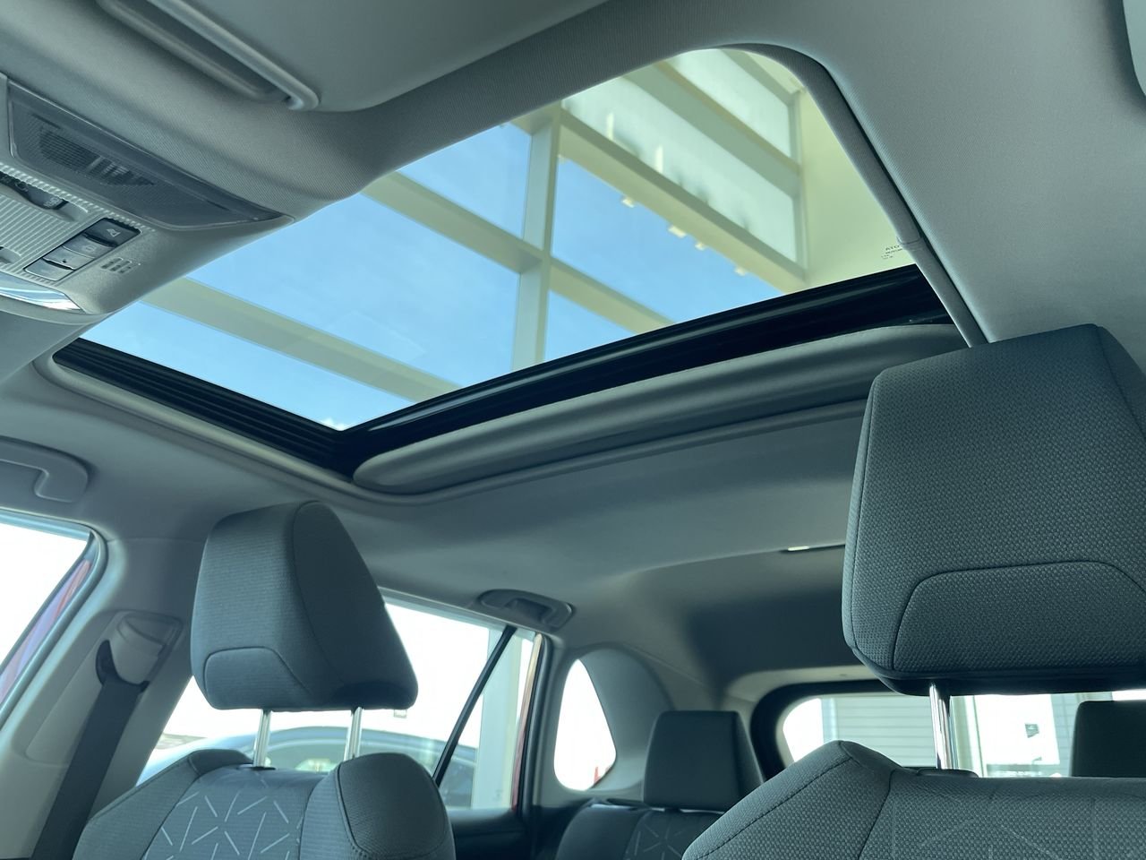 Used 2020 Ruby Flare Pearl Toyota XLE image 29