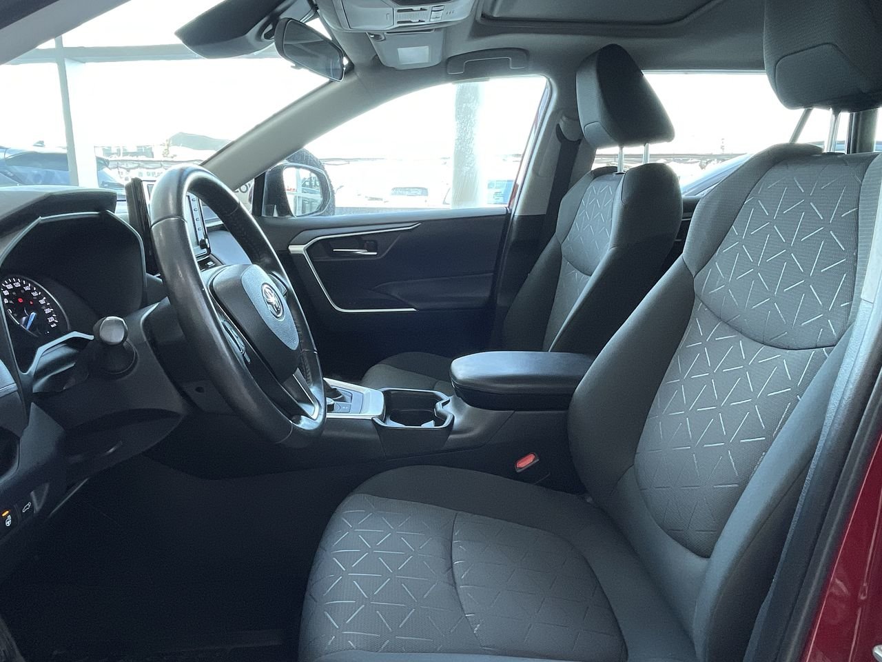 Used 2020 Ruby Flare Pearl Toyota XLE image 19