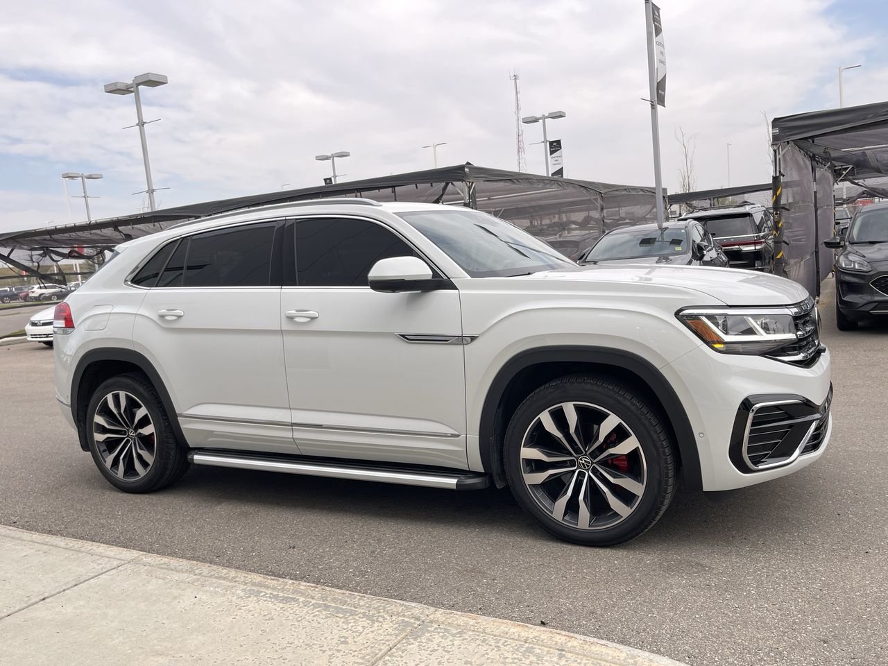 Used 2022 White Volkswagen Execline 3.6L 8sp at w/Tip 4MOTION image 14
