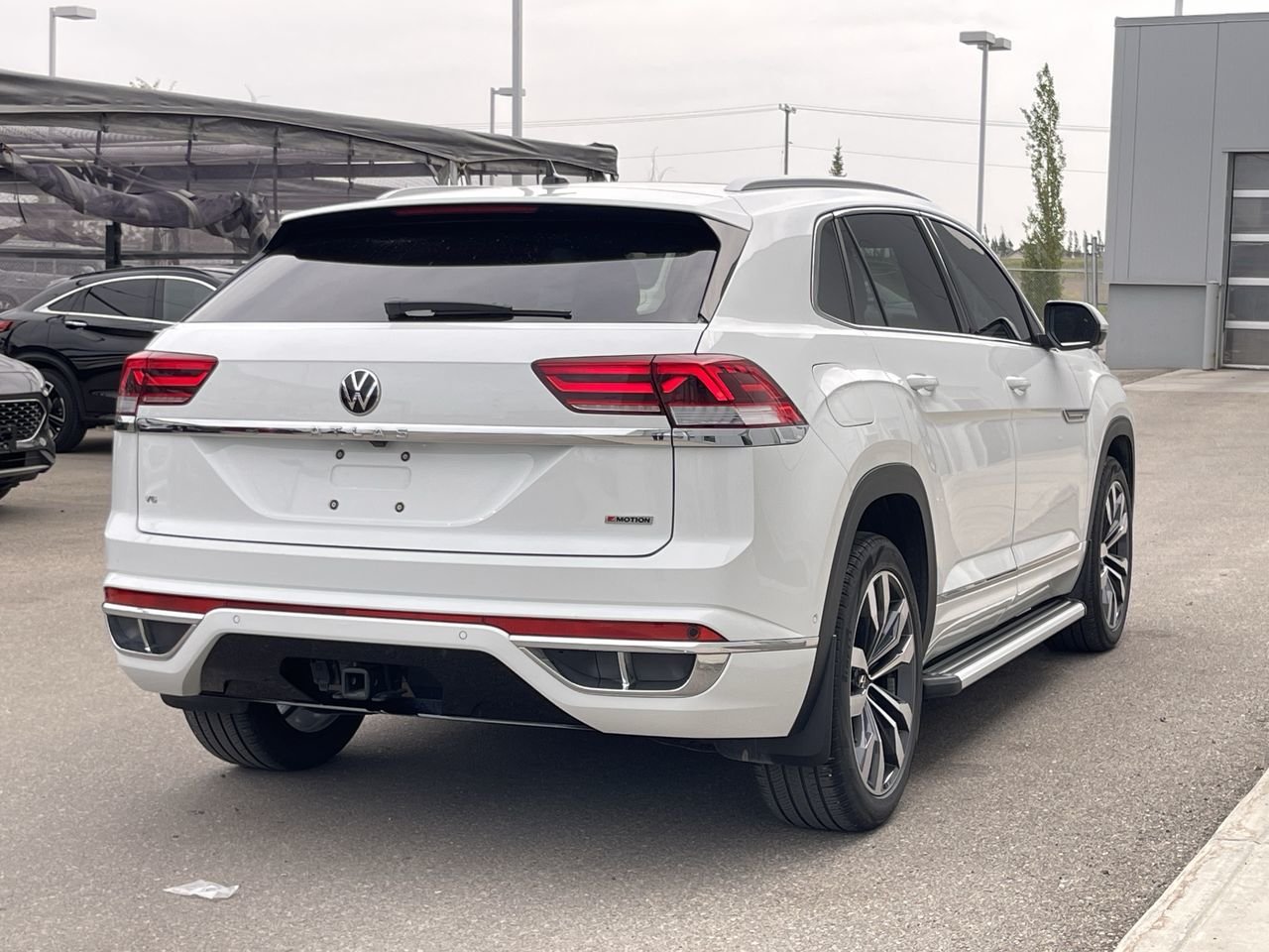 Used 2022 White Volkswagen Execline 3.6L 8sp at w/Tip 4MOTION image 10