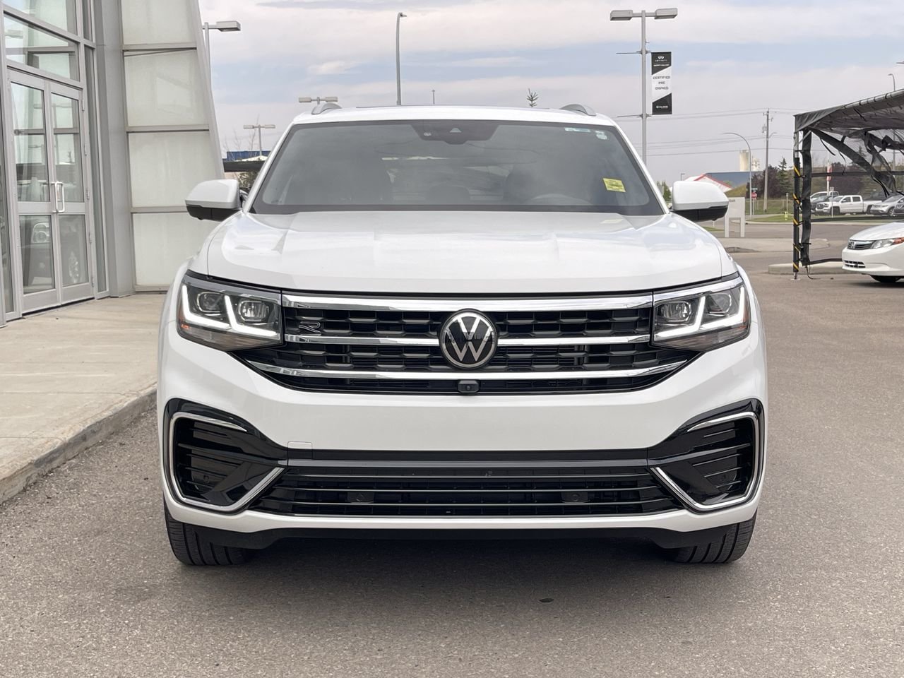 Used 2022 White Volkswagen Execline 3.6L 8sp at w/Tip 4MOTION image 17