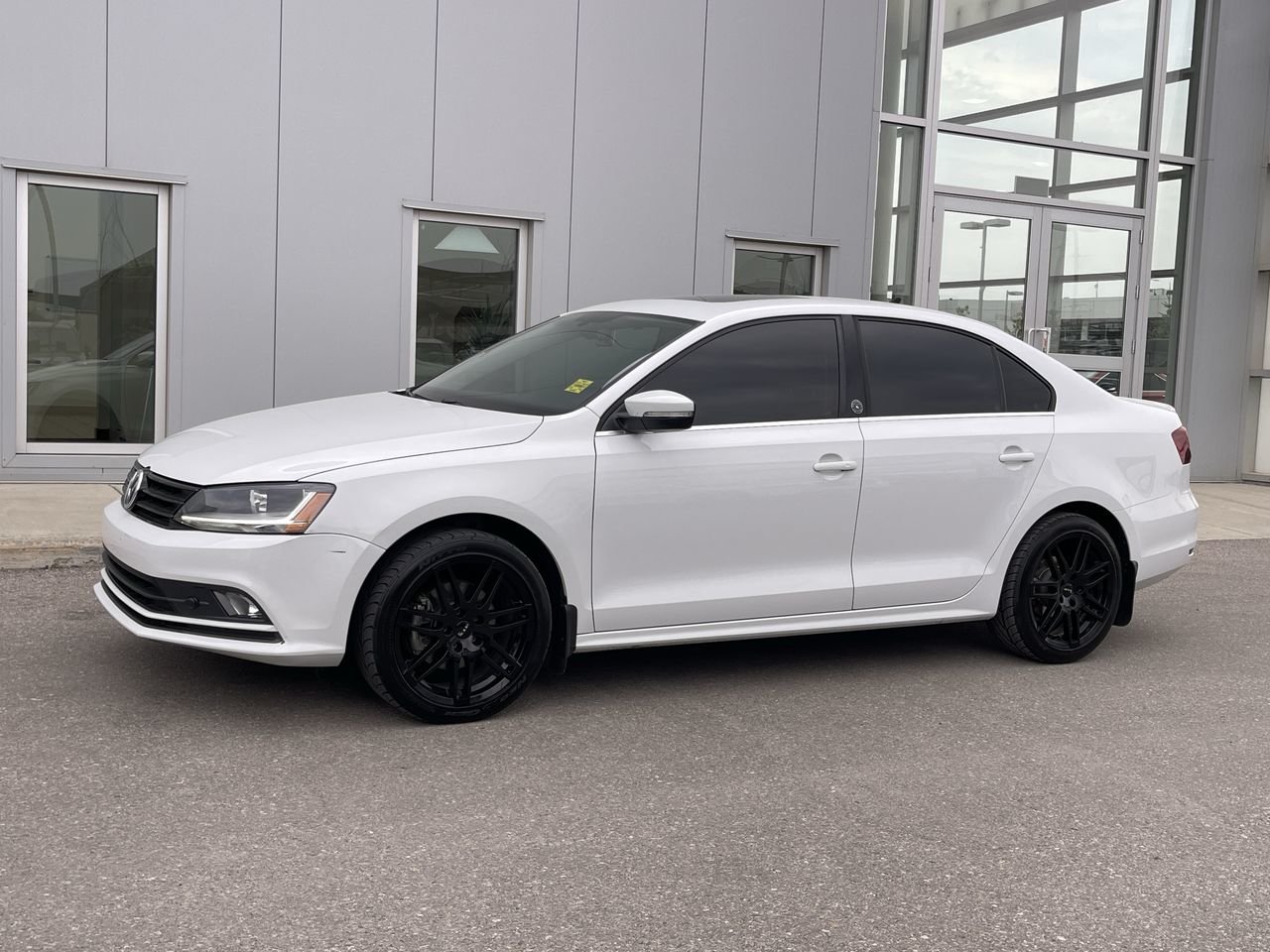 Used 2017  Volkswagen Wolfsburg Edition 1.4T 5sp image 4
