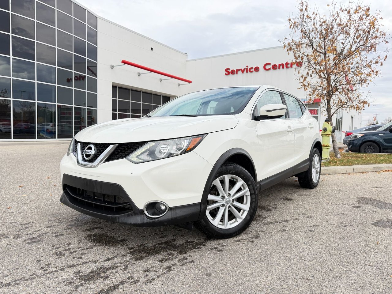 White 2018 Nissan Qashqai SUV / Crossover  Automatic