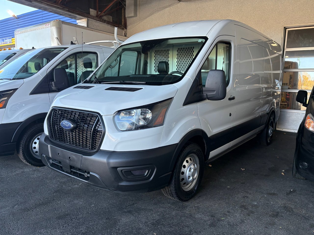 2023 Ford Transit Cargo 250 Medium Roof AWD
