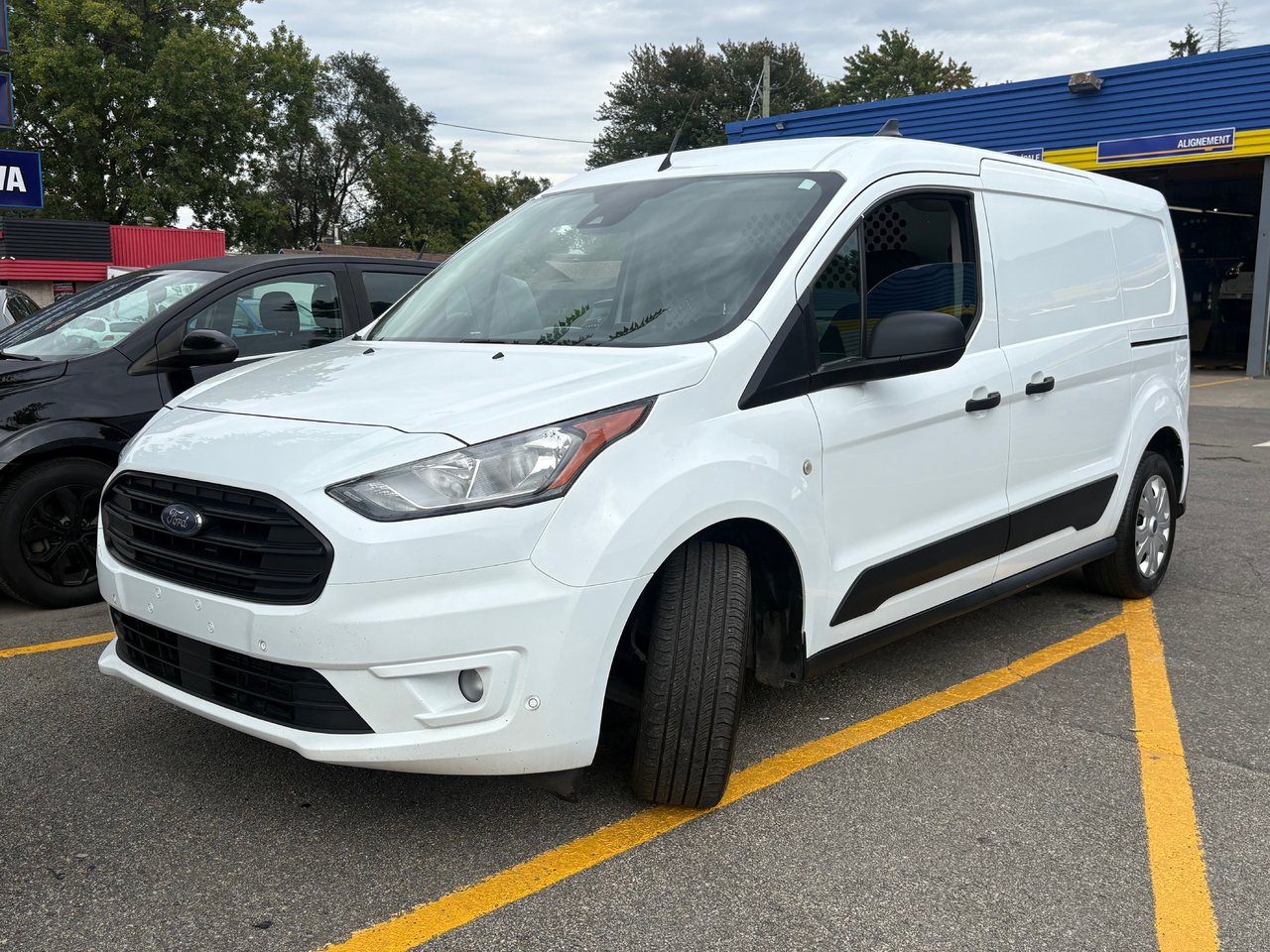 Frozen White 2022 Ford Transit Connect Van Front-Wheel Drive Automatic