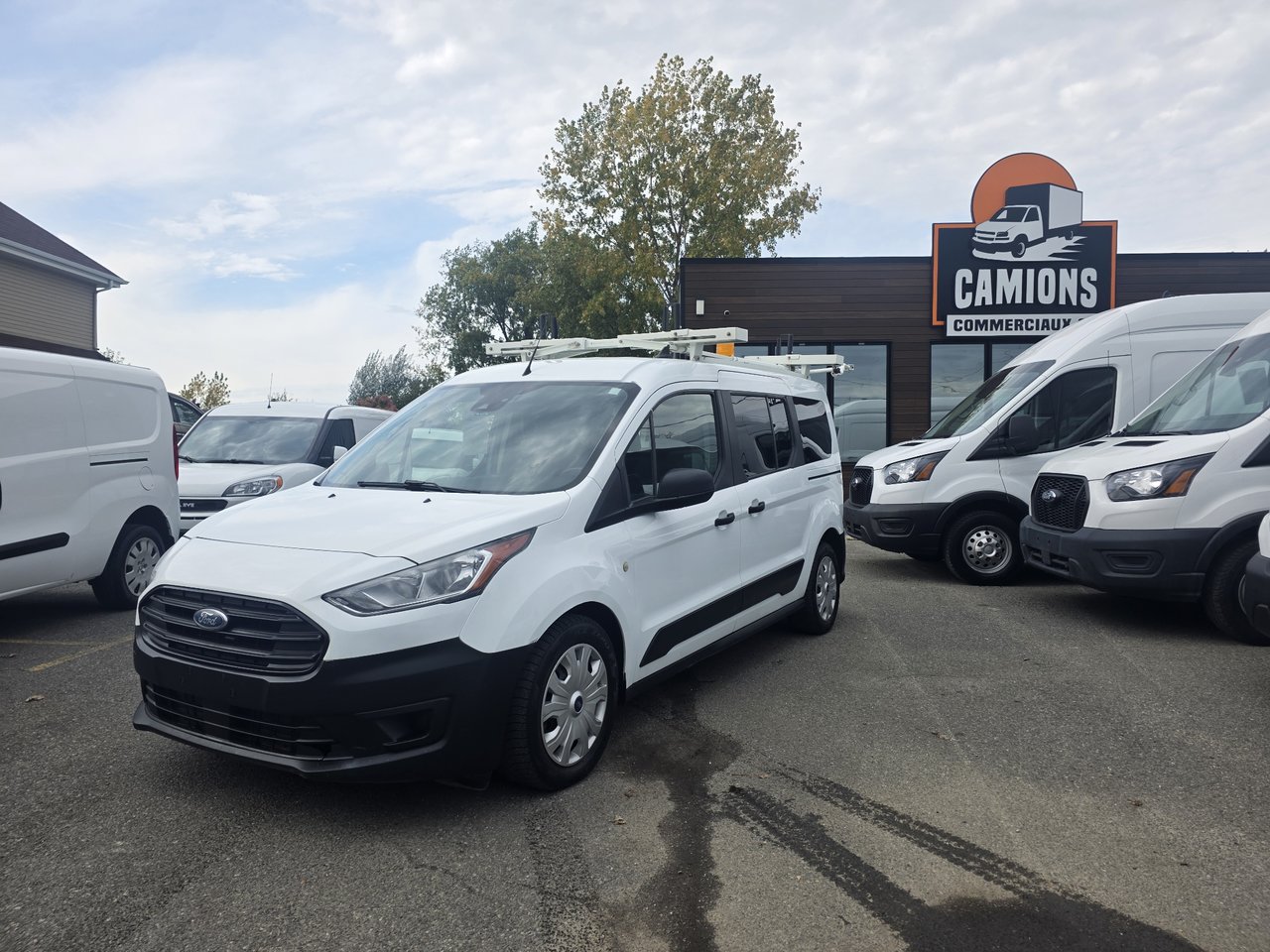  2020 Ford Transit Connect Wagon XL LWB FWD with Rear Cargo Doors   