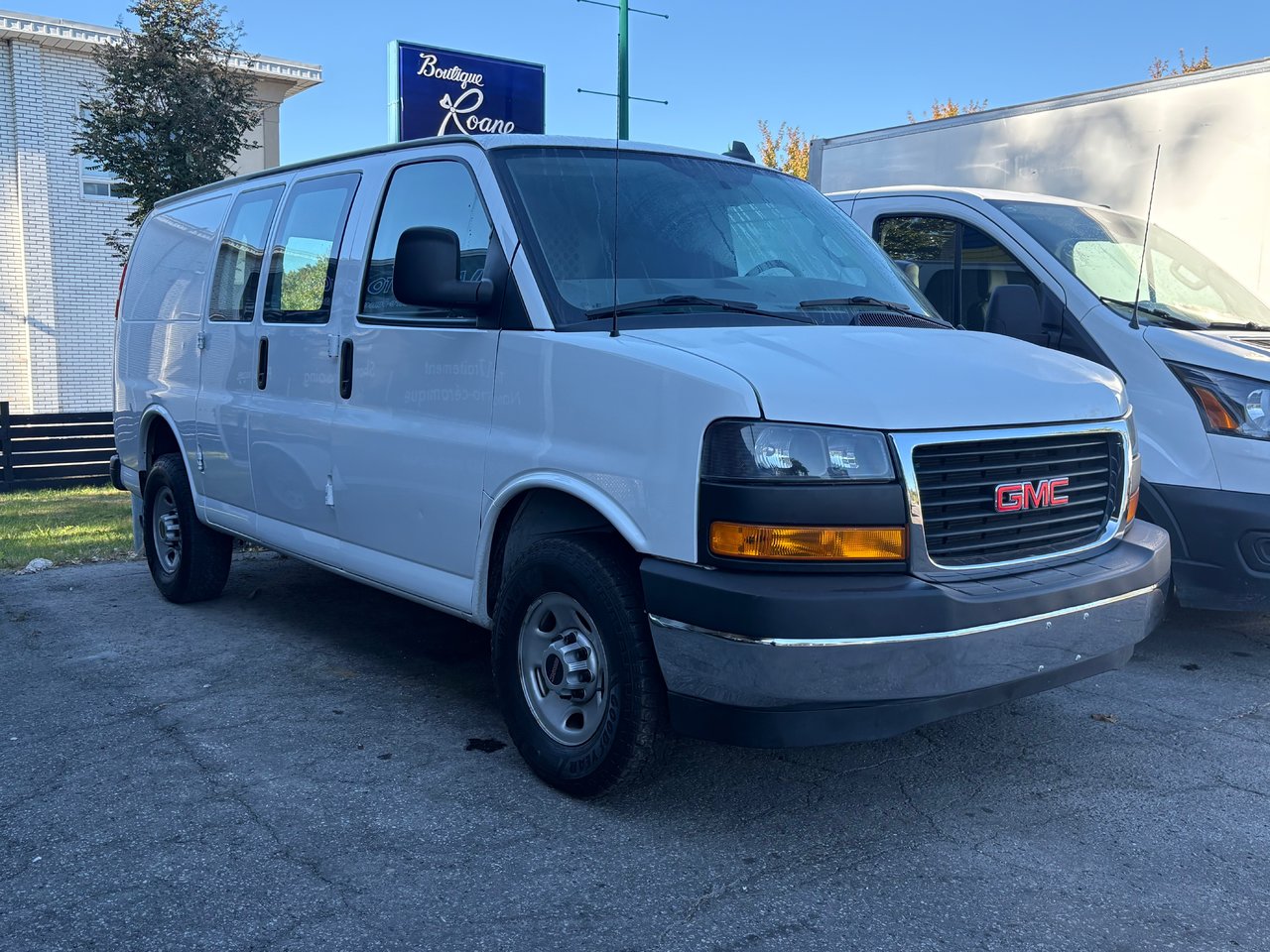 2021 GMC Savana Cargo 2500 RWD