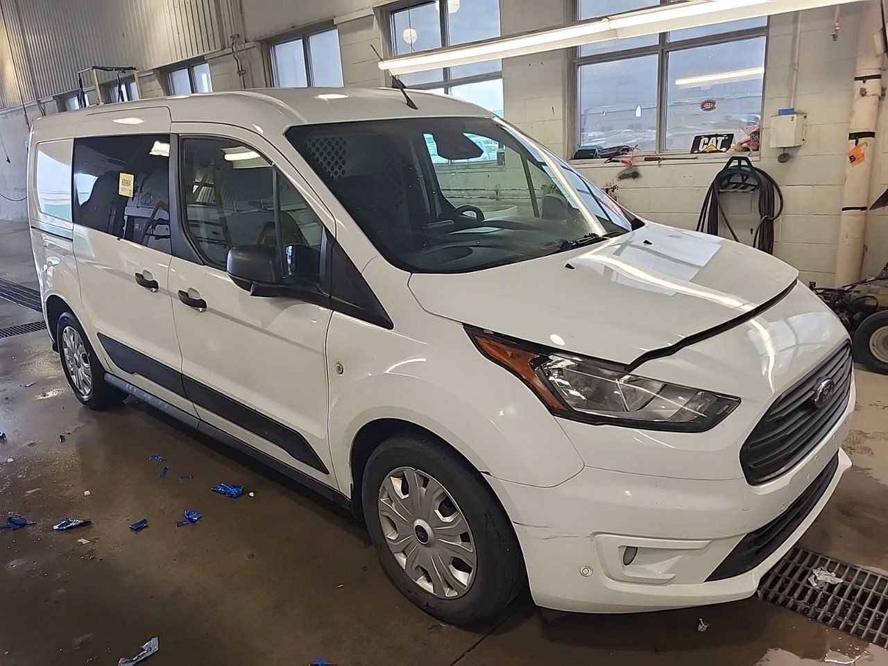 Frozen White 2022 Ford Transit Connect Van Front-Wheel Drive Automatic