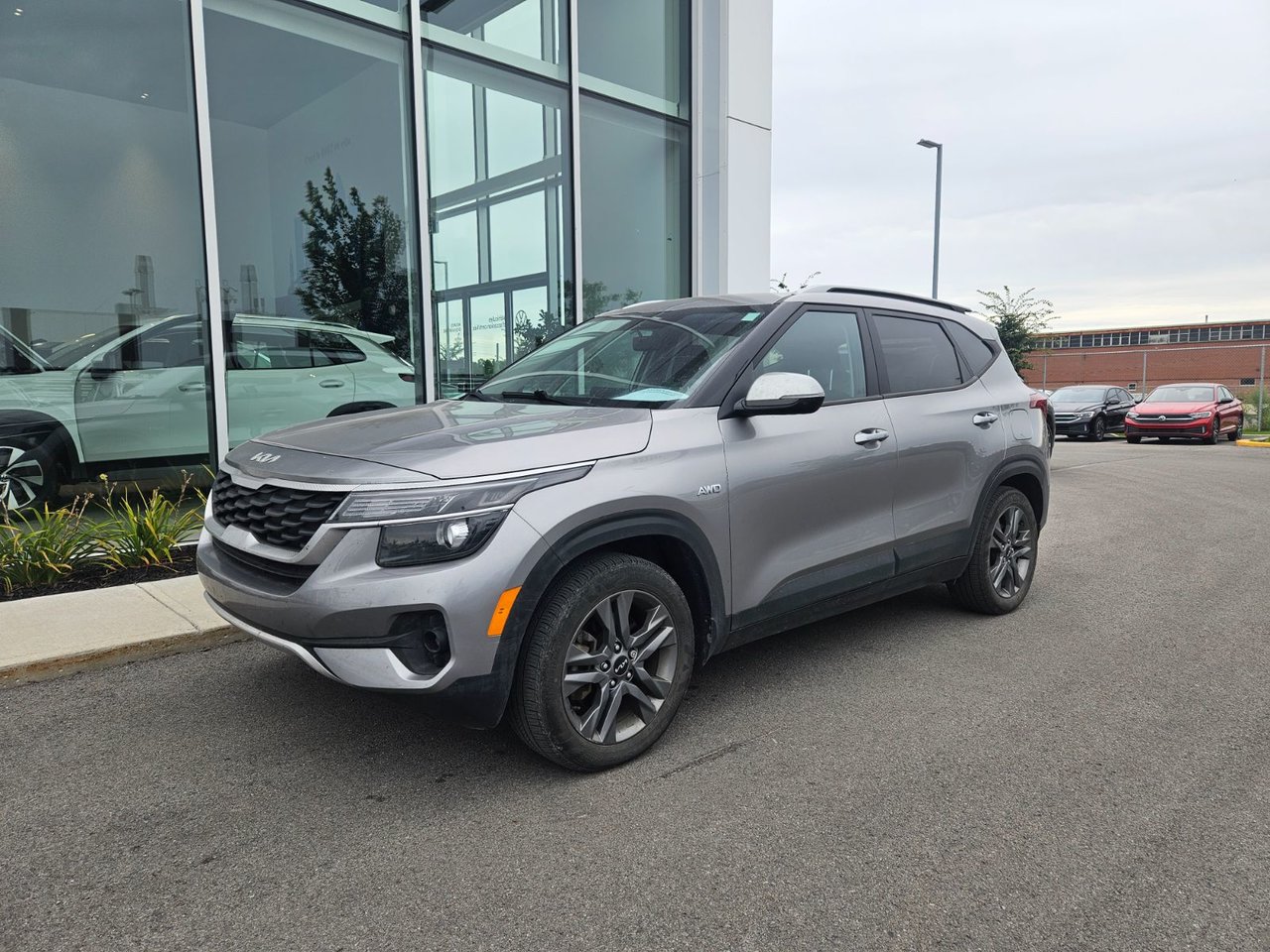 Gray (Gravity Grey) 2023 Kia Seltos SUV / Crossover All-Wheel Drive Automatic