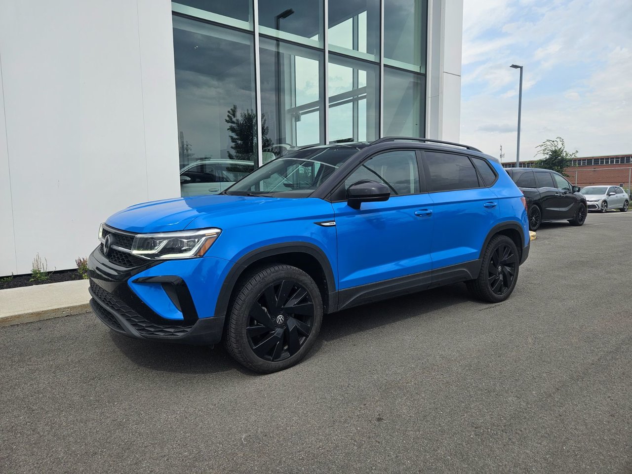 Cornflower Blue Metallic/Black Roof 2024 Volkswagen Taos SUV / Crossover Automatic