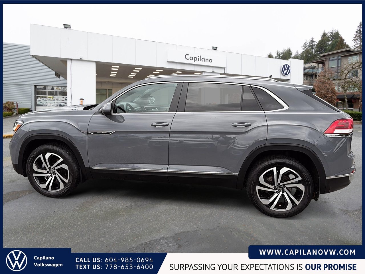 2023 Volkswagen Atlas Cross Sport Highline 3.6L 4MOTION Just Arrived! Local, One Owner, No Accidents