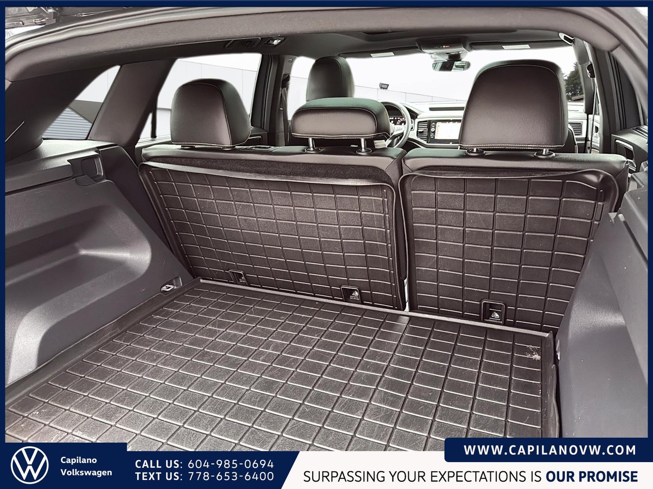 2023 Volkswagen Atlas Cross Sport Highline 3.6L 4MOTION Just Arrived! Local, One Owner, No Accidents