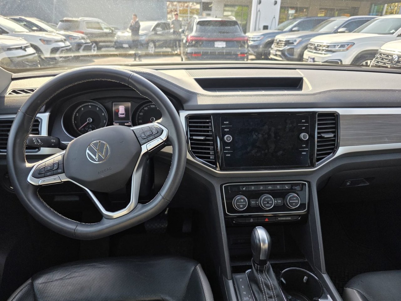 2021 Volkswagen Atlas Highline 3.6L 4-MOTION Just Arrived! Local, One Owner, No Accidents