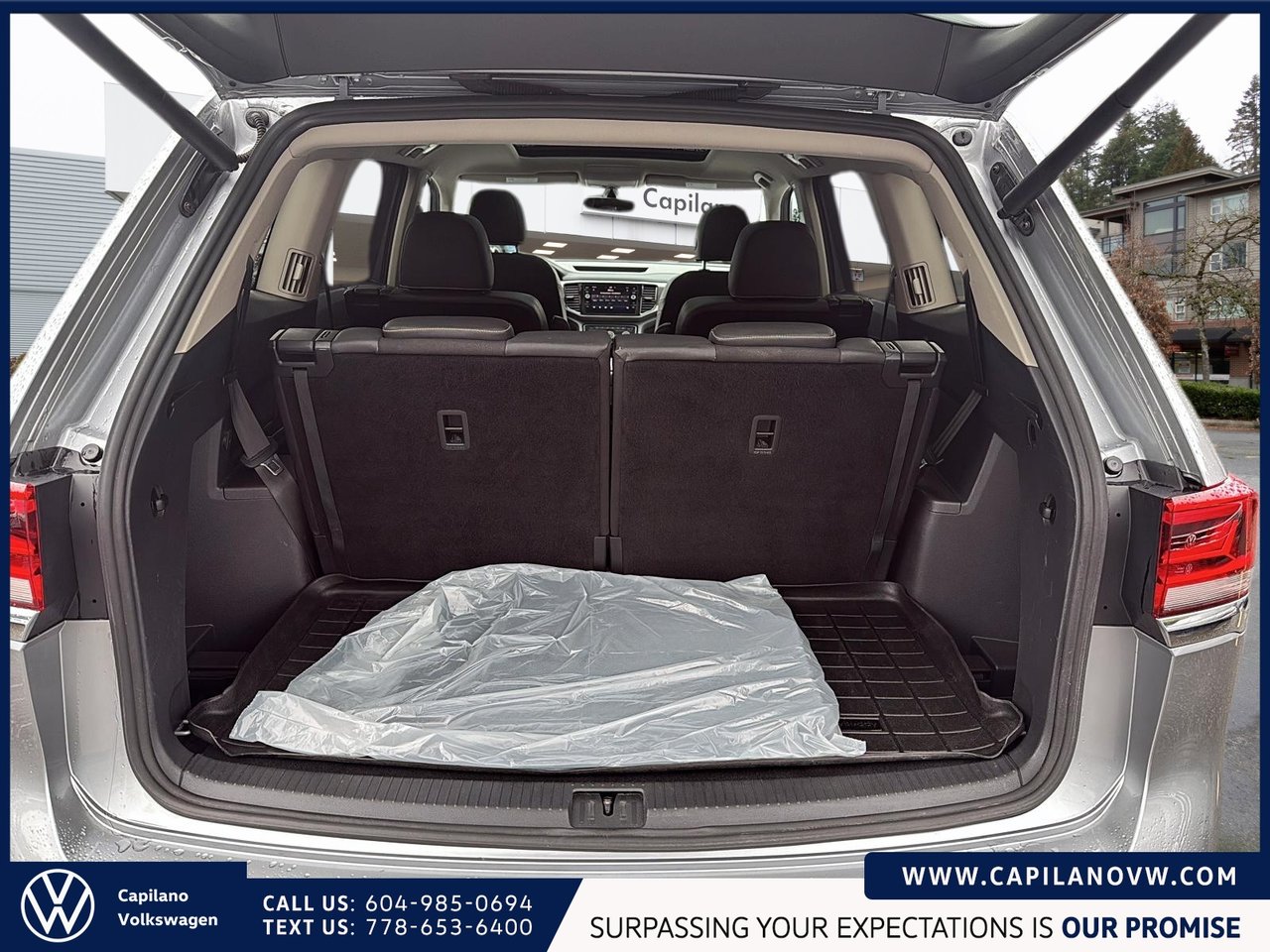 2021 Volkswagen Atlas Highline 3.6L 4MOTION + Captain's Chair Package Just Arrived! Local, No Accidents, AWD