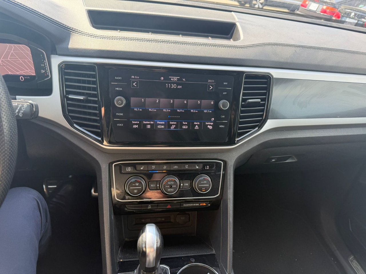 2022 Volkswagen Atlas Execline 3.6L 4MOTION | Captain's Chair Package Just Arrived! Local, One Owner, No Accidents