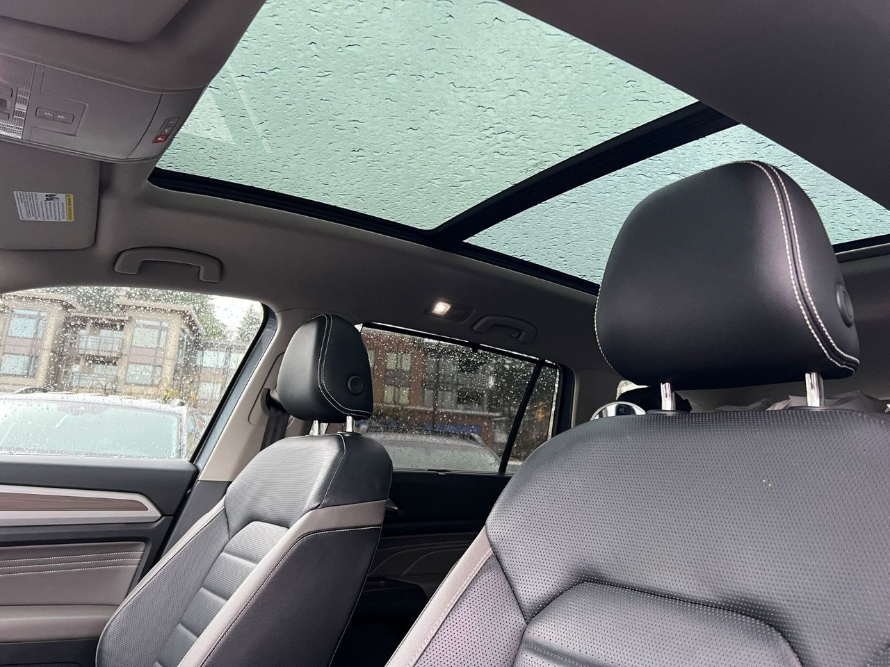 2022 Volkswagen Atlas Highline 3.6L 4MOTION | 3rd Row Seats Just Arrived! Local Vehicle, Well-Equipped