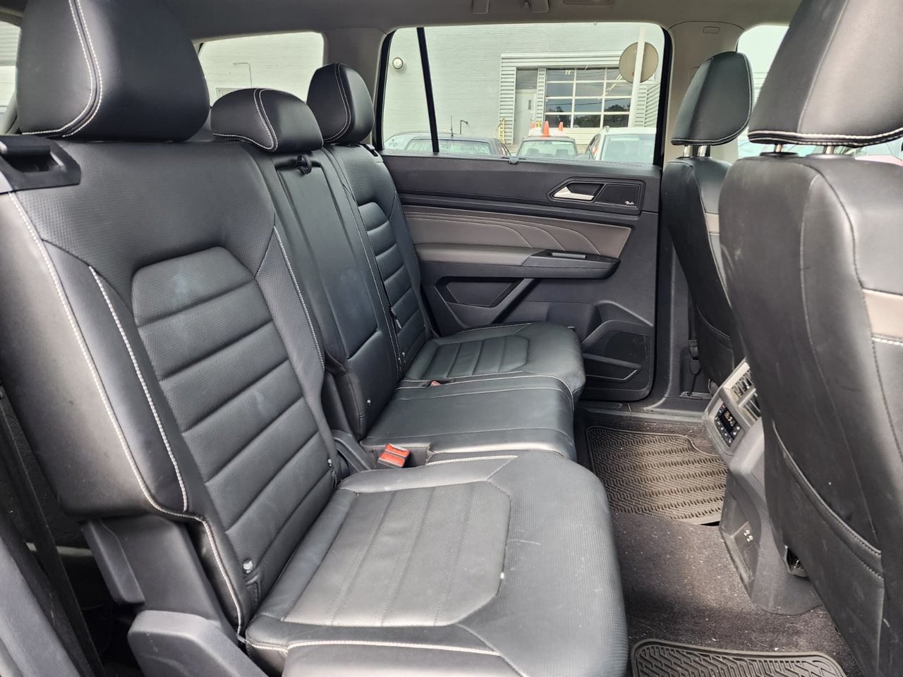 2023 Volkswagen Atlas Highline 3.6L 4MOTION | 3rd Row Seats Just Arrived! Local, No Accidents, Low KM
