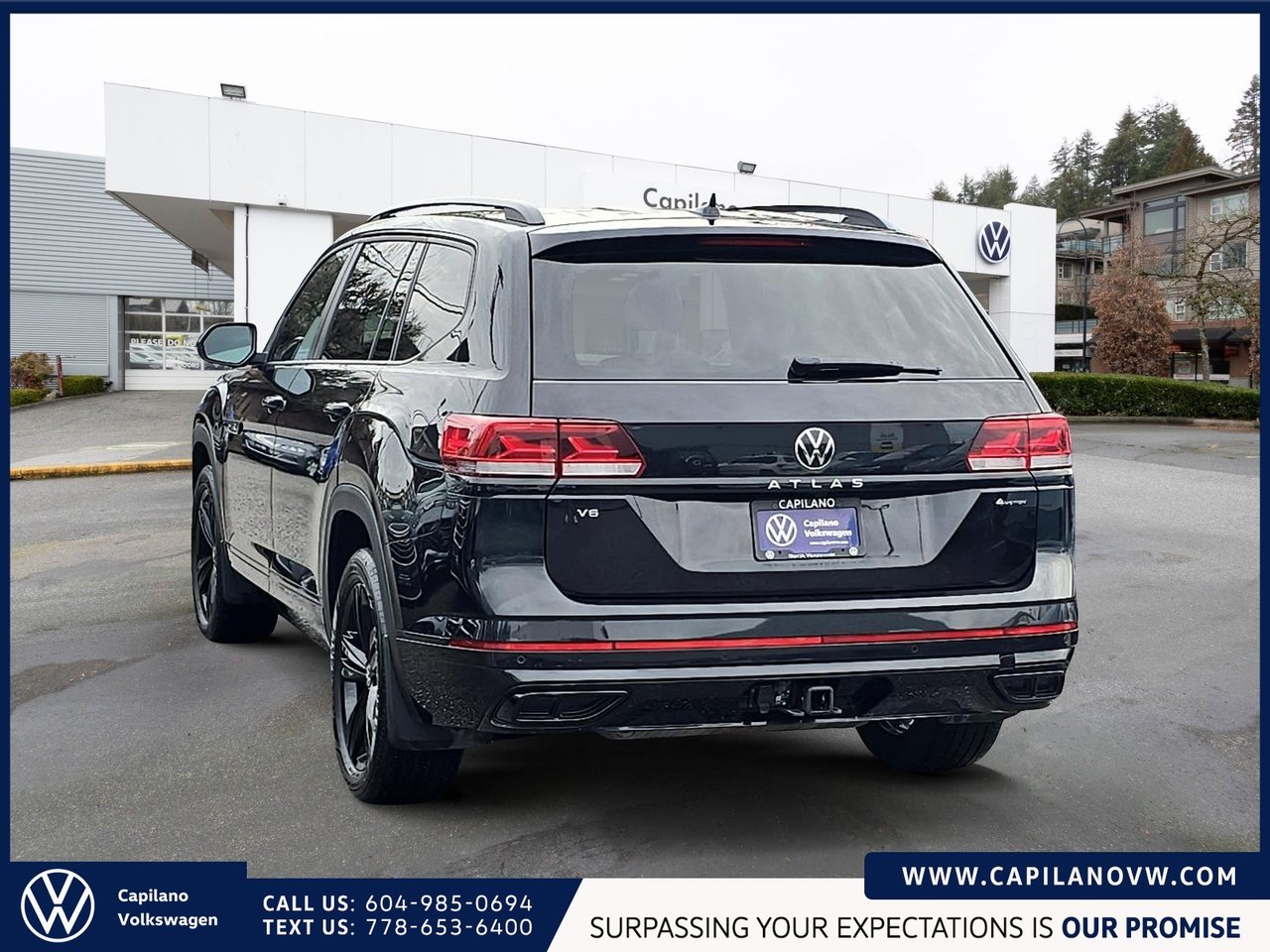 2023 Volkswagen Atlas Highline 3.6L 4MOTION | R Line & Captain's Chairs Just Arrived! Local Vehicle, Well-Equipped