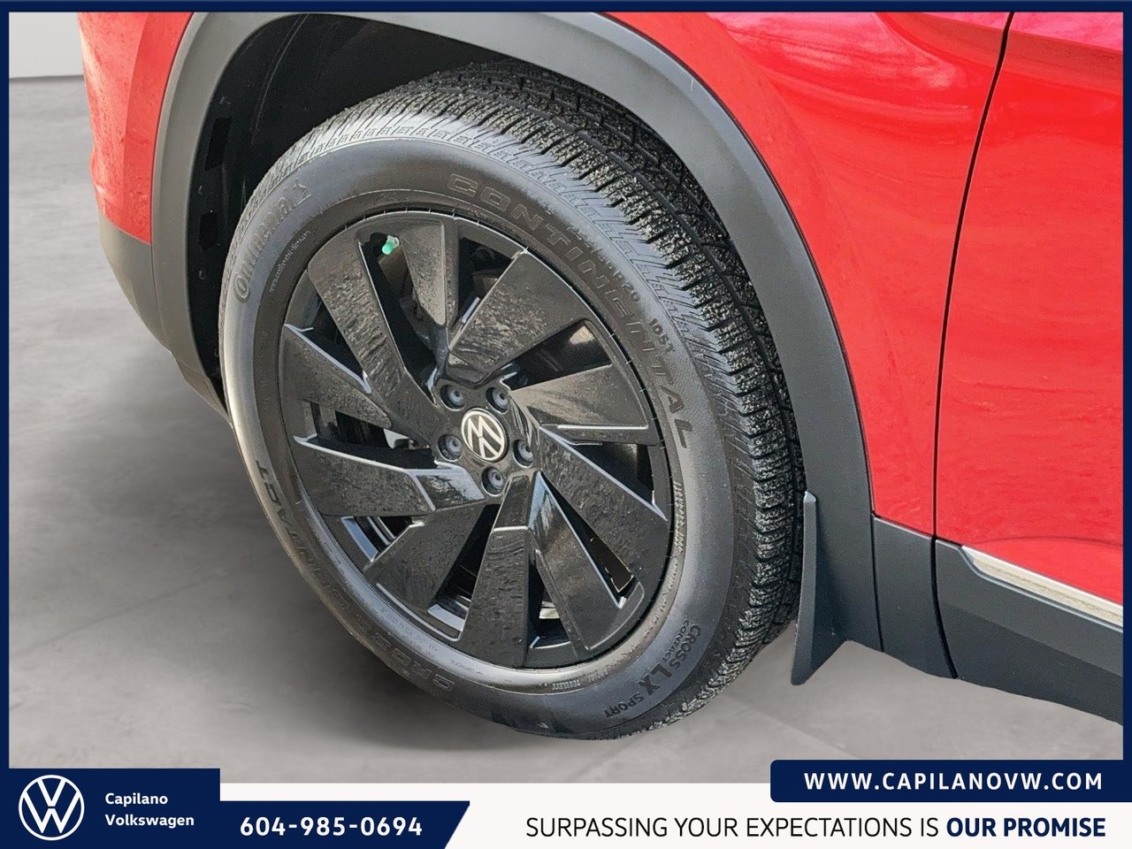 2024 Volkswagen Atlas Highline Captain's Chairs Package | Black Wheels Package