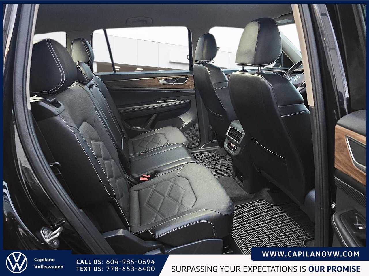 2024 Volkswagen Atlas Comfortline 4MOTION Just Arrived! Local Vehicle, No Accidents