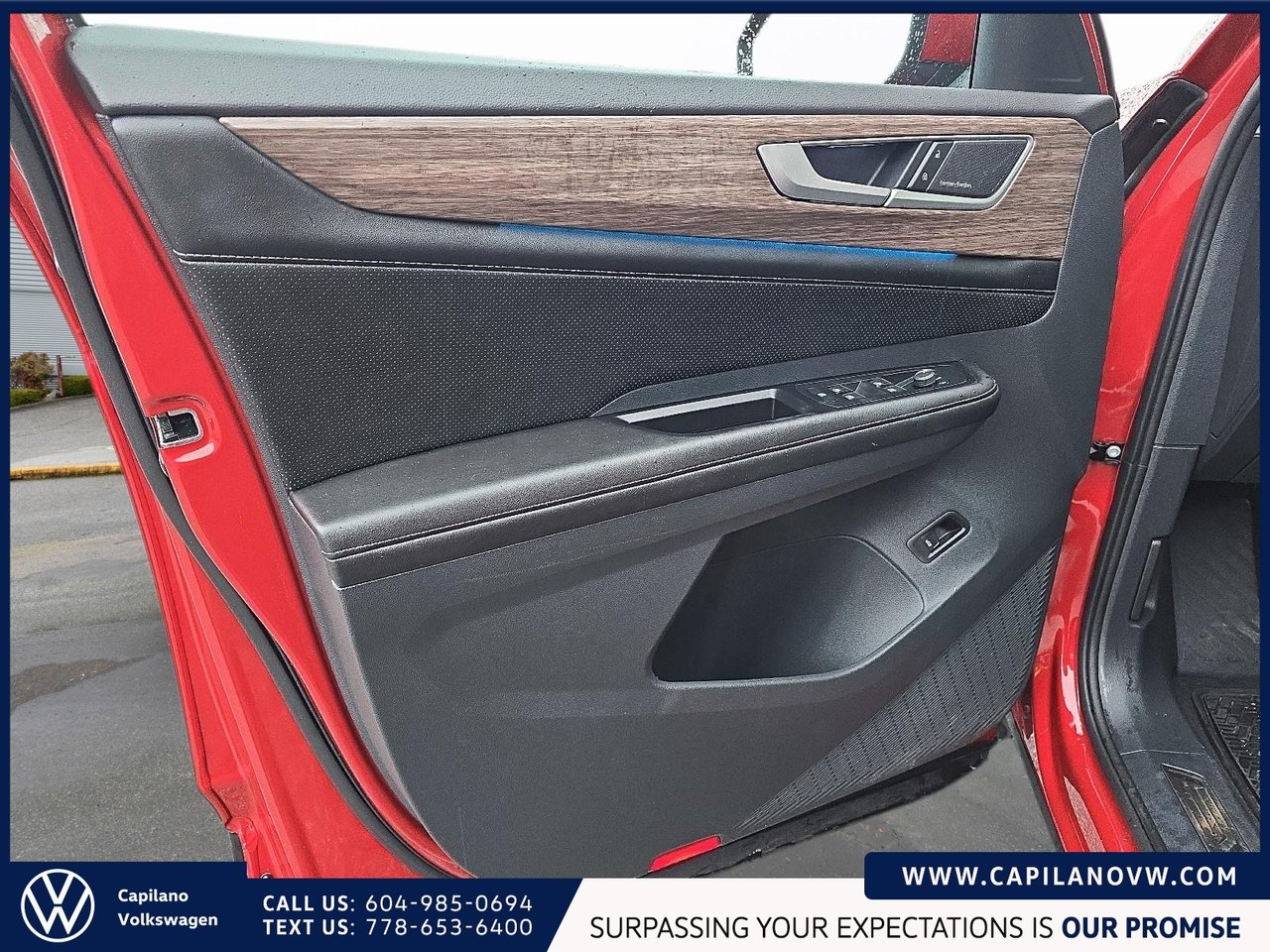 2024 Volkswagen Atlas Highline 2.0 TSI 4MOTION X-Demo Special!