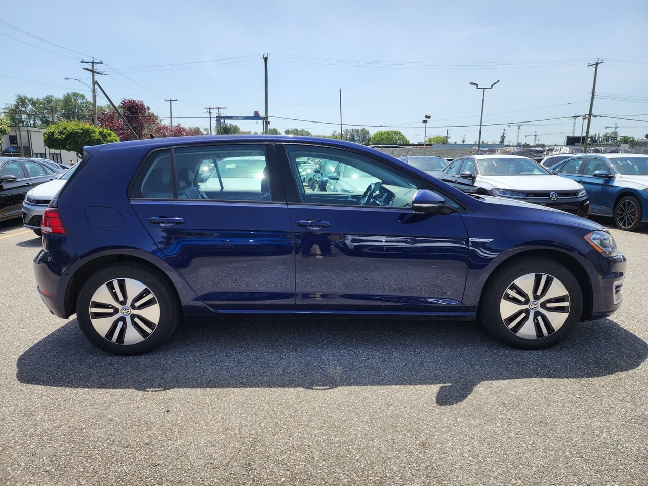 2020 Volkswagen E-Golf Comfortline | Electric Vehicle Just Arrived! Local, Low Km, ZEV Vehicle