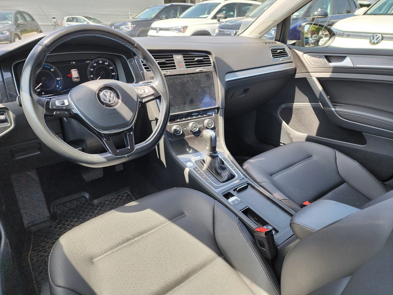 2020 Volkswagen E-Golf Comfortline | Electric Vehicle Just Arrived! Local, Low Km, ZEV Vehicle