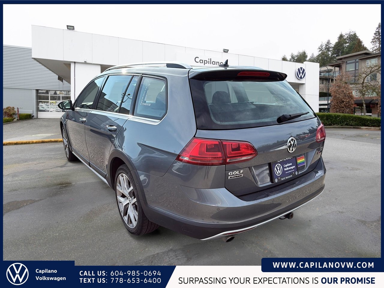 2017 Volkswagen GOLF ALLTRACK 4MOTION AWD Rare Vehicle! Local, One Owner, Well-Maintained