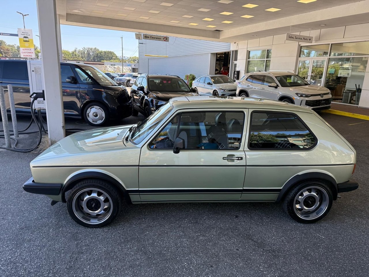 1980 Volkswagen Golf GTI 5-Spd Manual (Collector's Car) Immaculate Condition!