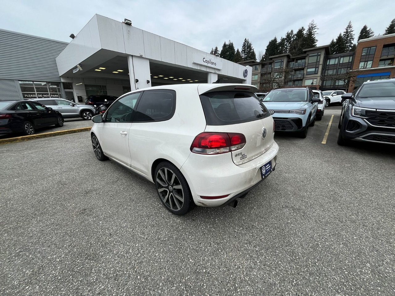 2013 Volkswagen Golf GTI 3-Door 6-Speed DSG/Automatic Just Arrived! Pending Safety Inspection