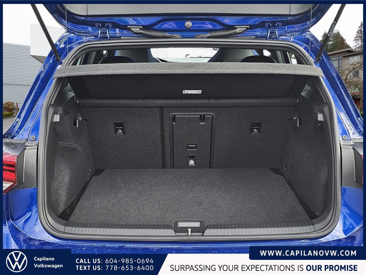 2022 Volkswagen Golf R DSG/Automatic | Panoramic Sunroof Just Arrived! Local Vehicle, Well-Maintained, Low KM