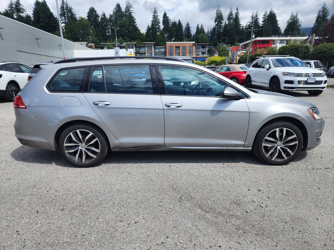 2016 Volkswagen Golf Sportwagon 1.8 TSI COMFORTLINE 6-SPEED AUTOMATIC Just Arrived!